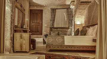 Jakuzili Mağara Odalarda Spa Hissi