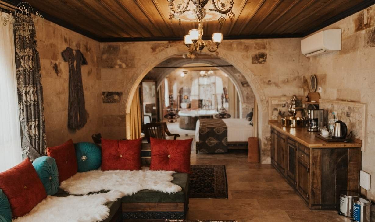 where to stay near the Red Valley